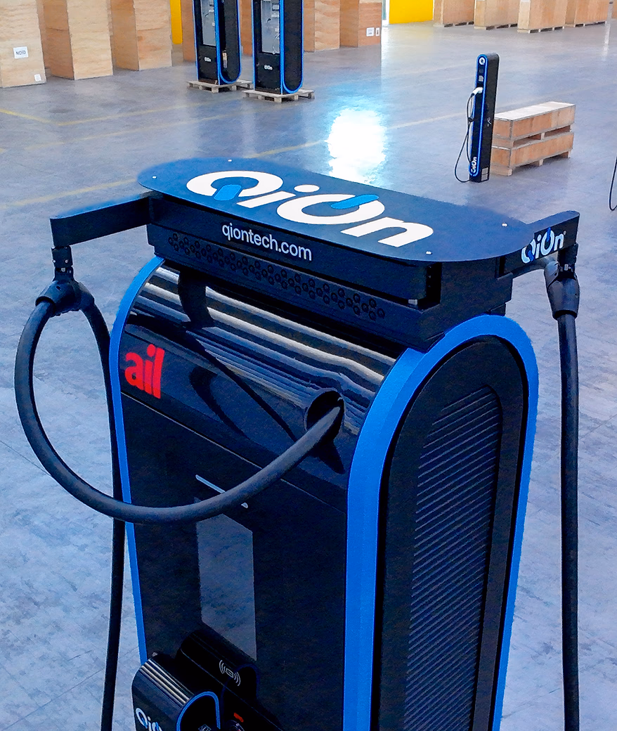 QiOn E‑Dock charger in Venice lagoon